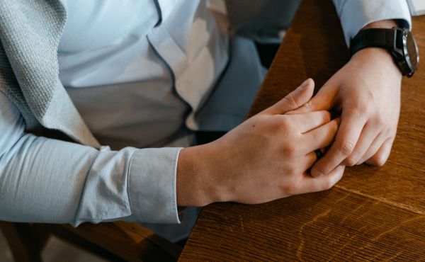 hands_trimmed0909_600x370pxl.jpg